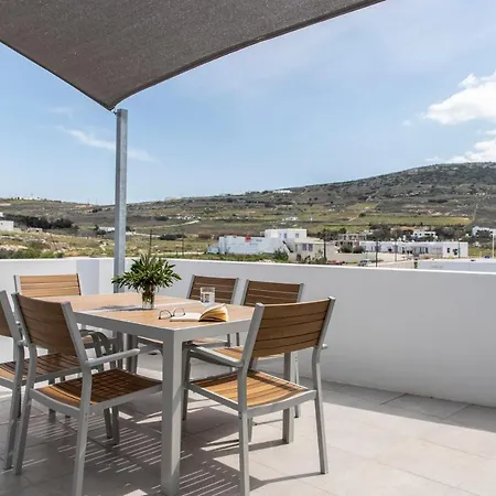 Twelve Plus+ * Náoussa